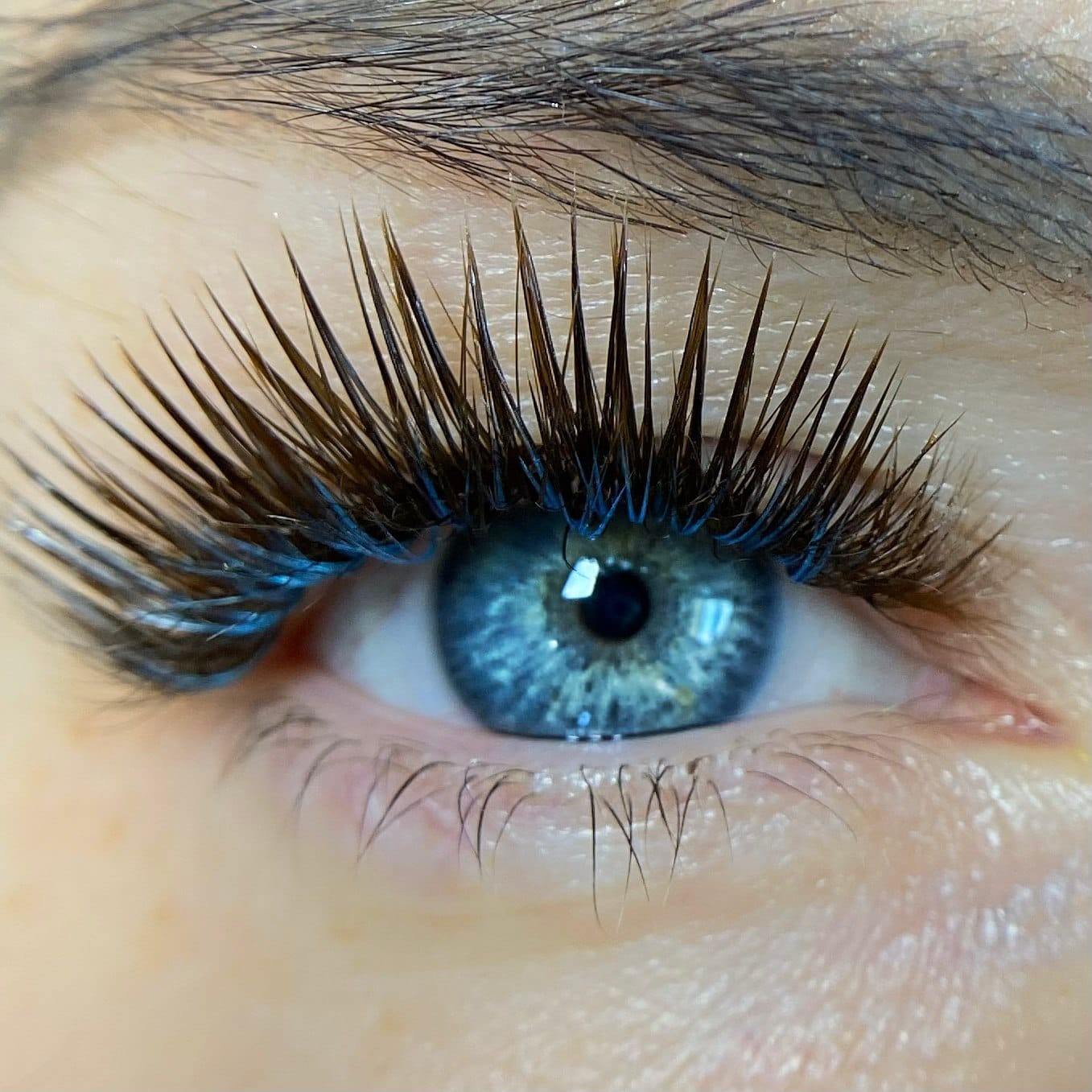 Special Effects Lash Extensions training image 5